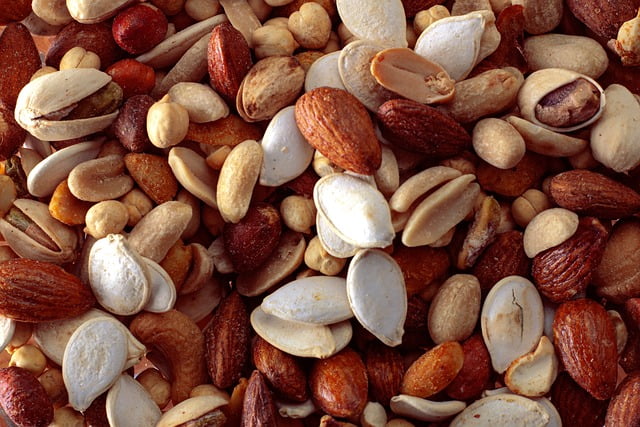 Nuts wholesale price